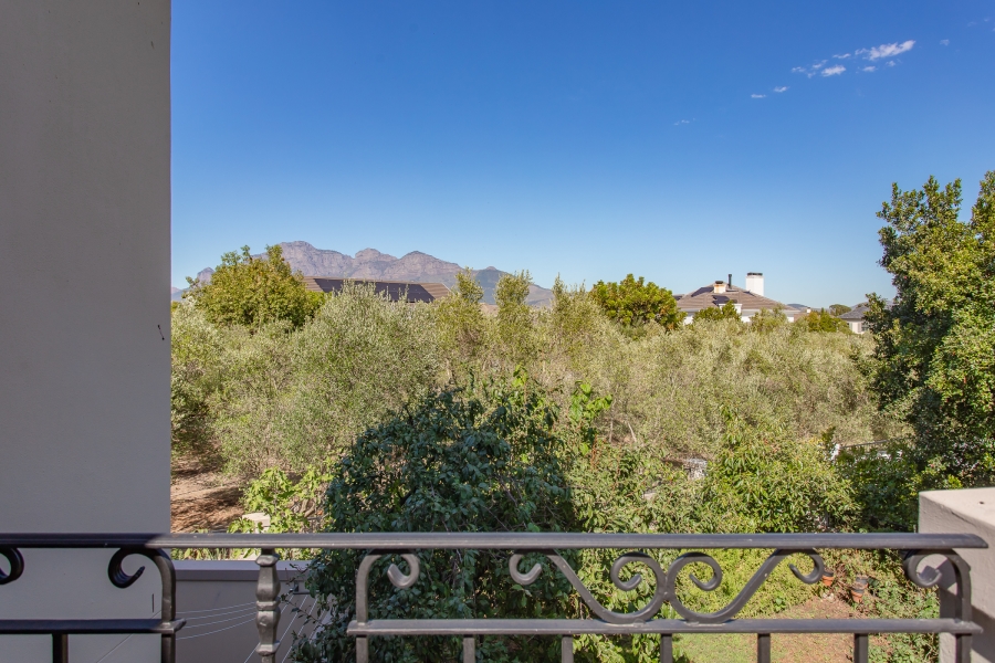 5 Bedroom Property for Sale in Val De Vie Estate Western Cape